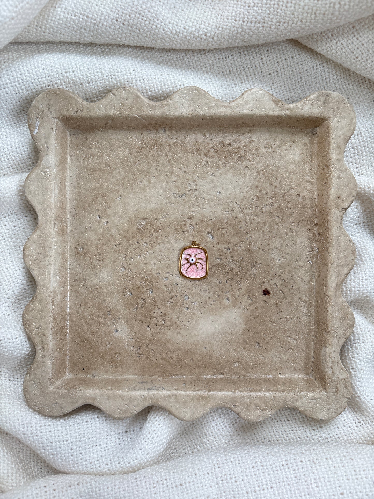 pendentif cadre rose