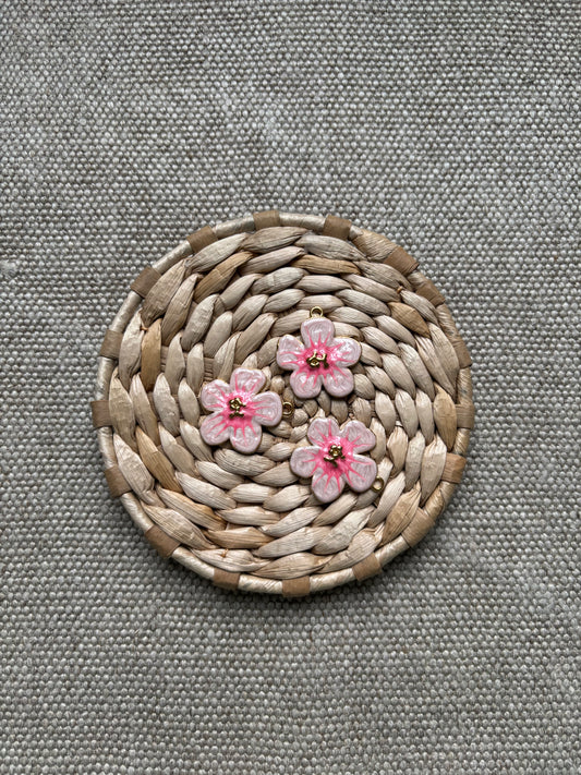 pendentif fleur rose